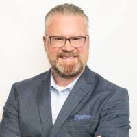 Jordan Kolb's Instagram, Twitter & Facebook