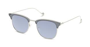 Les lunettes de soleil sont des accessoires très en vogue aussi bien pour les femmes que pour les hommes. Toutes Nos Lunettes Lunettes De Soleil Lunettes De Soleil Effet Miroir Lunettes De Soleil Effet Miroir Pour Homme Grandoptical