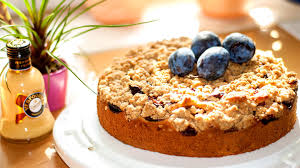 Den kuchen in der backform abkühlen lassen und nach belieben vor dem servieren mit puderzucker bestäuben. Eierlikor Pflaumen Kuchen Mandel Eierlikorkuchen Mit Pflaumendecke Kuchenrezepte Mit Eierlikor Verpoorten