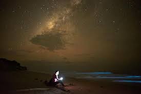 国际摄影界著名摄影人黄荣华拍摄的都山星空与蓝眼泪 natural landmarks sarawak landmarks