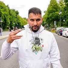 Wir bilden hier lediglich das vorherrschende stimmungsbild auf twitter ab. Attila Hildmann Attilahildmann1 Twitter