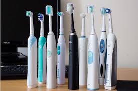 How to brush your teeth with braces using an electric toothbrush (with pictures) firstly, use an interspace brush to remove any food debris from underneath the orthodontic wire and around the brackets. Electric Toothbrush Showdown Phillips Oral B Bestek