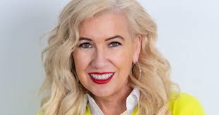 Female Disruptors: Lynne Doherty of Sumo Logic On The Three Things You Need  To Shake Up Your Industry