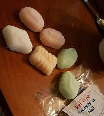 Les Fondants J Adore Toujours Ca Mais C Est Dur D En Trouver Si Quelqu Un Sait Ou Laissez Moi Un Message Souvenirs D Enfance Enfance Bonbon Ancien