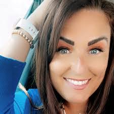 Kayla Cormier's Instagram, Twitter & Facebook