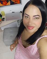 FANIA CORZO (@faniacorzo_official) • Instagram photos and videos