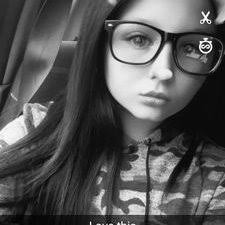 Meia Paige Ritchie (@MeiaPaige)