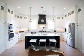 Sw shoji white has an lrv of 74 which means it's going to be a darker color than sherwin williams alabaster. Category Kitchen Design Home Bunch Interior Design Ideas