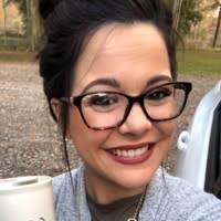 Beth Huff's Instagram, Twitter & Facebook