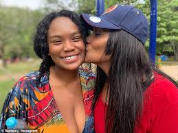 Während raphaël varane 2011 mit 18 jahren zu real madrid wechselte und sich. Liebe Und Hip Hop Star Betty Idol S Schwester 17 Getotet In Geheimnisvollen Shooting Das War Kein Unfall Aktuelle Boulevard Nachrichten Und Fotogalerien Zu Stars Sternchen