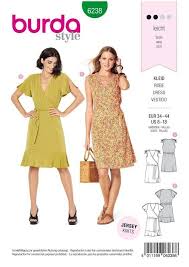 Economisez avec notre option de livraison gratuite. Patron Burda 6238 Robe Femme Portefeuille Epaules Froncees