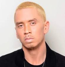 Making fun of someone's appearance and suggesting rap names