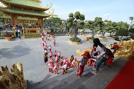 Theo như chia sẻ của bà nguyễn phương hằng thì bà đã mua rất nhiều nữ trang cũng như trả nợ. Khu Du Lá»‹ch Ä'áº¡i Nam Ä'á»‹a Chá»‰ Gia Ve Tro ChÆ¡i 2021