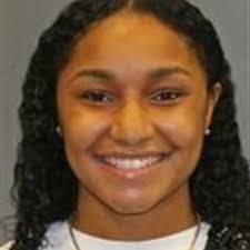 Tamara Stanford's Instagram, Twitter & Facebook