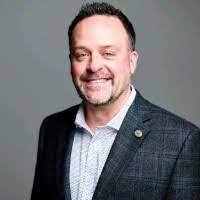 Lindsay Speck's Instagram, Twitter & Facebook