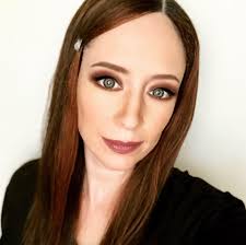 Wendy Ott's Instagram, Twitter & Facebook