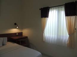A daybed features a backboard that runs the full length of the bed. Wisma Tamu Uksw Prices Photos Reviews Address Indonesia