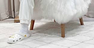 Bad bunny released a new pair of crocs on tuesday and they sold out in a matter of minutes because of reseller bots. Crocs Lanza Bad Bunny X Classic Clog Crocs Jc Magazine