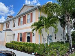 If this is your first visit, be sure to check out the faq by clicking the link above. Craigslist Homes And Condos In Home For Rent Sale Ft Myers Fl Craigslist Com