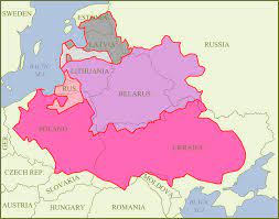 Río dniéper (rusia, bielorrusia y ucrania) es un río de europa oriental que nace en la meseta de valdái (rusia), discurre por la rusia central, bielorrusia y ucrania desembocando en el mar negro. Bielorrusia Ecured