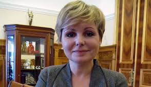 От брака с кинооператором элизбаром караваевым в 1987 г родилась дочь екатерина, которая тоже. Elena Gagarina O Pokorenii Kosmosa Kprf Moskva