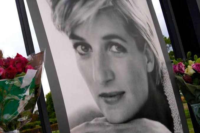 Princess Diana and Dodi Fayed in Paris August 1997 before the Pont de l'Alma tunnel crash