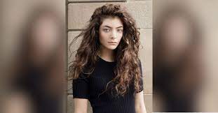 Get lorde's pure chorus and we'll never be royals (royals) it don't run in our blood that kind of luxe just ain't for us. Hit Songwriting Royals By Lorde Songwriting Tips And Inspiration