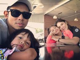 Ahmad nabil al habsyi composer : Nabil Ahmad Galakkan Anak Belajar Banyak Bahasa Anak Sulungnya Turut Fasih Bahasa Mandarin Pa Ma