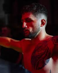 Johnny Mologousis (@johnnymologousis) · Instagram 照片和视频