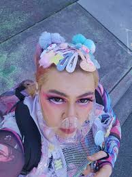 Decorating in the decora style