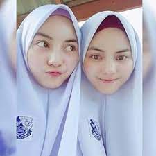 Abg hot main sama pacar. Wahai Semua Budak Sekolah Wilayah Johor Ku Seru Mu Untuk Tidur Awal Karena Esok Sekolah Instagram Gambar Wanita Cantik
