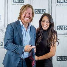 The magnolia story is the first book from chip and joanna gaines, offering their fans a detailed look at their life together. Chip And Joanna Gaines House Tour Fixer Upper Farmhouse