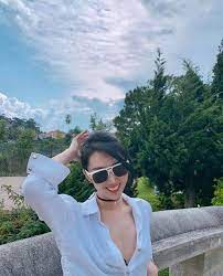 Song song đó thời gian qua thúy nga bị nhiều người bôi nhọ và vu khống nên cô quyết định gặp chị hồng trinh, người. Buong LÆ¡i Cuc Ä'á»ƒ Ao Lá»™ Ná»™i Y Thuy Ngan Khong Bá»‹ Che Ma Con Ä'Æ°á»£c Khen Háº¿t Lá»i