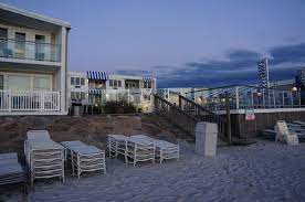 Review Sea Crest Beach Hotel In Falmouth Cape Cod Beach Hotels Best Places To Vacation Family Beach Vacation