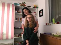 Women composers are disproportionately absent from music textbooks and concert programs that constitute the western canon, even though many women have composed music. Psihologul RomaÈ™can Ana Maria Ciobanu Imi Place SÄƒ Fiu InconjuratÄƒ De Oameni È™i SÄƒ Lucrez Pentru Oameni Pov21 NeamÈ›