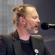 Enough to keep fans of radiohead interested, but not an album for everyone. Radiohead S Thom Yorke Responds As Ken Loach Criticises Israel Gig Radiohead The Guardian