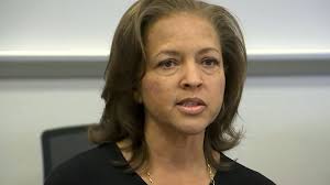 Connie Jones's Instagram, Twitter & Facebook