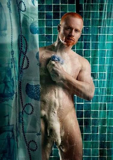 A #ginger with a beard.... complete #turnon #nakedmen