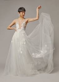 20 Best Places To Buy Your Wedding Dress Online In 2020 Online Wedding Dress Princess Wedding Dresses Designer Wedding Dresses