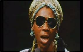 A Wilder Sort of Empiricism: Madness, Visions and Speculative Life