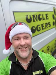 Wishing all my Clients a very Merry Christmas 🎄🎄🎄 And thanks for all the  cards, gifts and messages 💚 Enjoy your special day with family, friends,  and fur kids 🎄💚🐾🎄💚🐾🎄💚🐾🎄💚🐾🎄💚🐾🎄💚🐾🎄