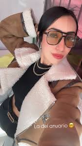 Angie Servin's Instagram, Twitter & Facebook