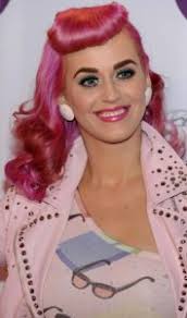 Secrets of the best greasers are here. Simple And Amazing Rockabilly Hairstyles For Long Hair Yabibo