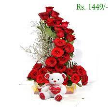 Rose Day Gifts Gifts For Rose Day Free Shipping At Giftalove Com Online Flower Delivery Flower Delivery Flower Gift