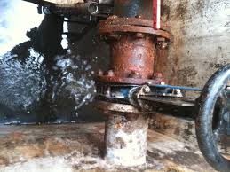 Replace leaky piping & piping fittings. 5 Steps To Repair An Active Pipe Leaks