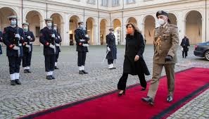 In questa circostanza partirà con i partiti a cui seguiranno. Governo Via Alle Consultazioni Casellati E Fico Al Quirinale Virgilionotizie