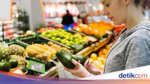 Buah dan sayuran untuk menurunkan gula darah yang pertama adalah buah apricot. 5 Jenis Buah Yang Dipercaya Bisa Menurunkan Gula Darah