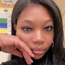 April Howard (@april__howard)