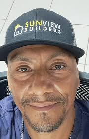 What is a good layout for a 3 bedroom 16x50 tiny home?