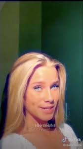 move , the queen has arrived 😻 @clairebiddle #foryoupage